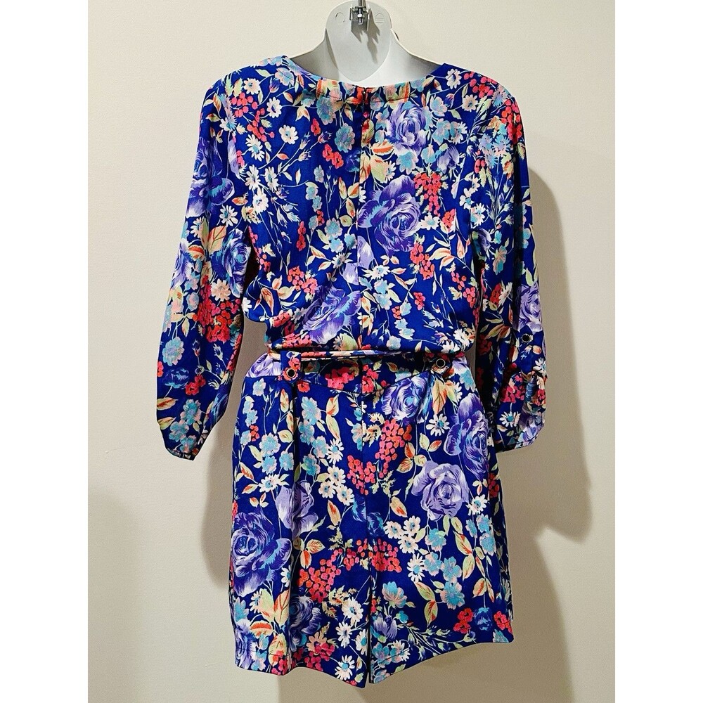 Yumi Kim Blue Floral V-Neck Belted Romper Size L Large NWT!!! - Picture 3 of 6